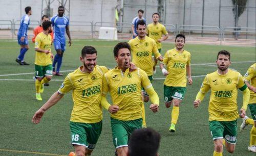 Diego Buitrago celebra un gol en su época del Atlético Tomelloso