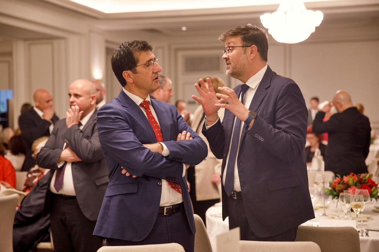 ob.imagen.Descripcion