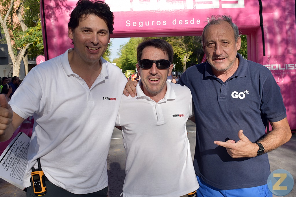 Roberto Parra junto a Fran Fernández y Fermín Cacho en la última 10K que pudo celebrarse