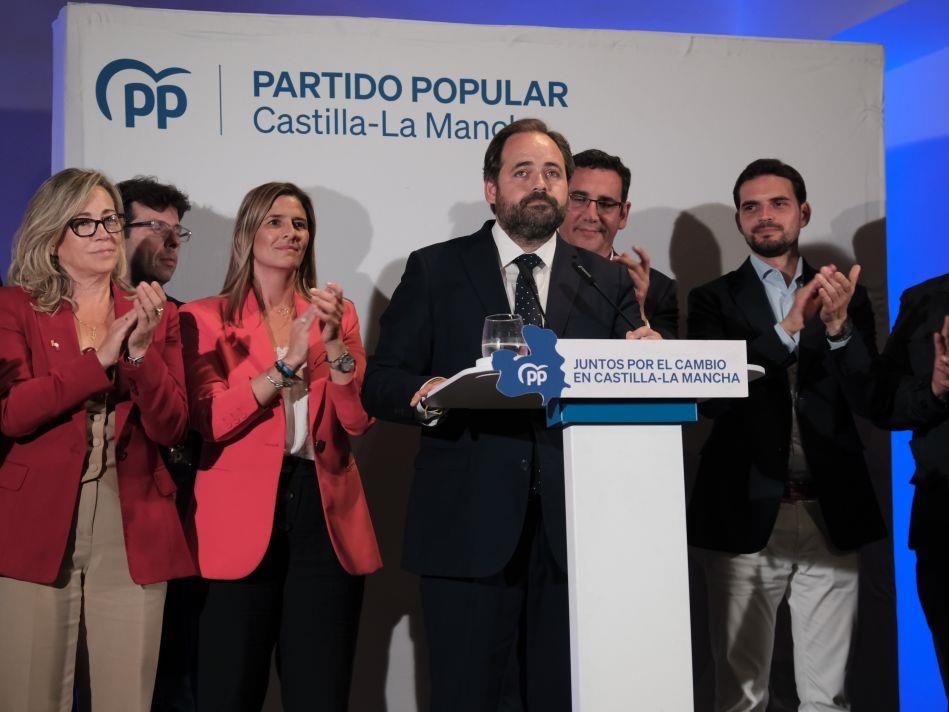 El candidato del PP a la Presidencia de C-LM, Paco Núñez, tras conocer los resultados de las elecciones autonómicas - EUROPA PRESS/REY SOTOLONGO