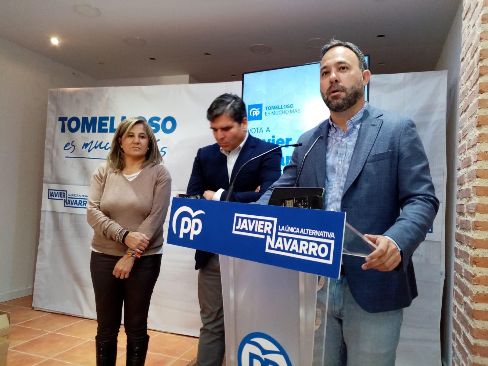 Javier Navarro, José Manuel Labrador y Eloisa Perales en la rueda de prensa