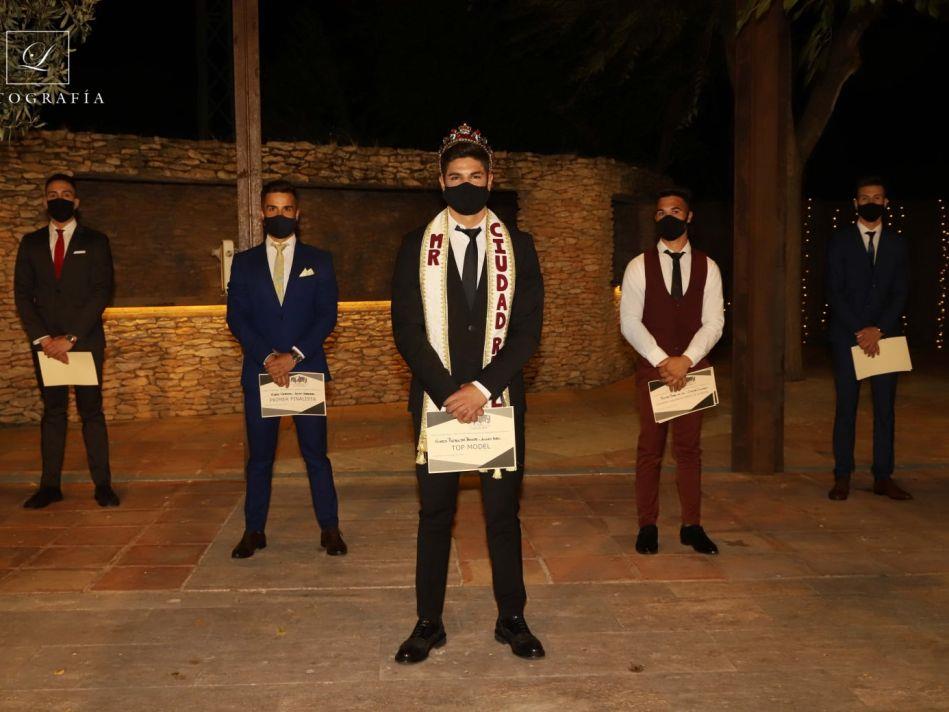 Álvaro Rubio, en el centro, en la gala Mister Ciudad Real 2020