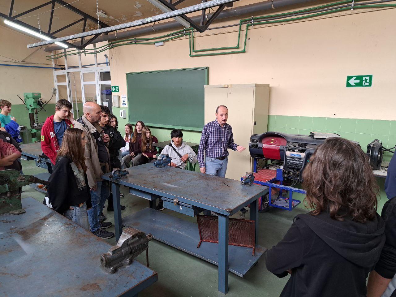 ob.imagen.Descripcion