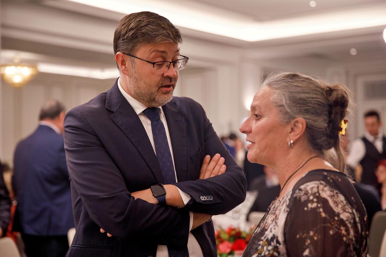 ob.imagen.Descripcion