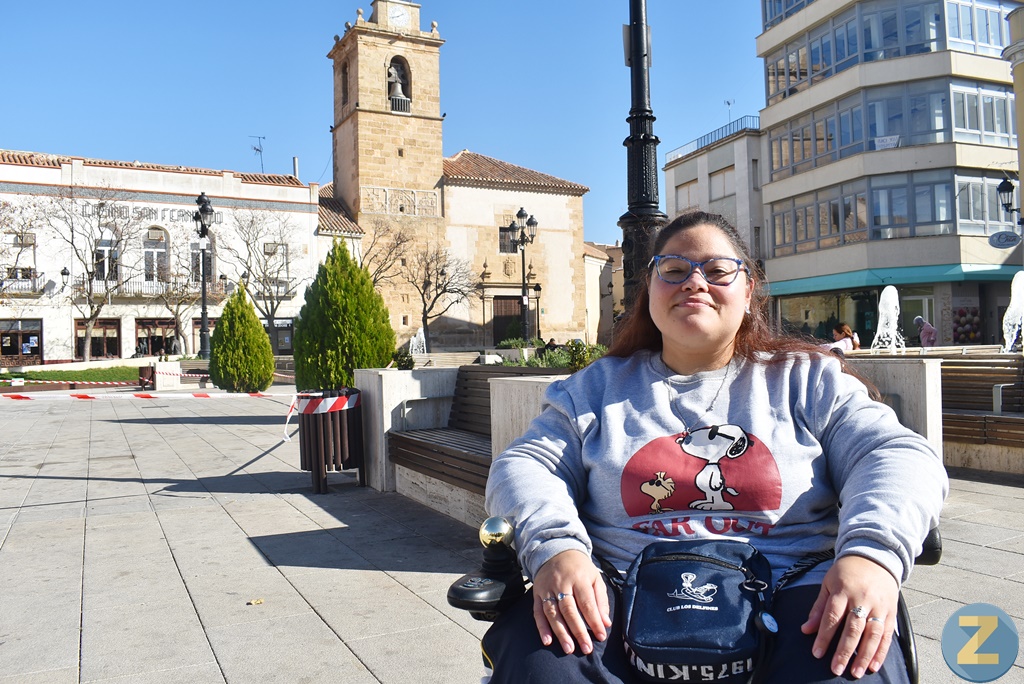 Alicia Avendaño en la Plaza de España, el lugar donde tuvo lugar esta entrevista